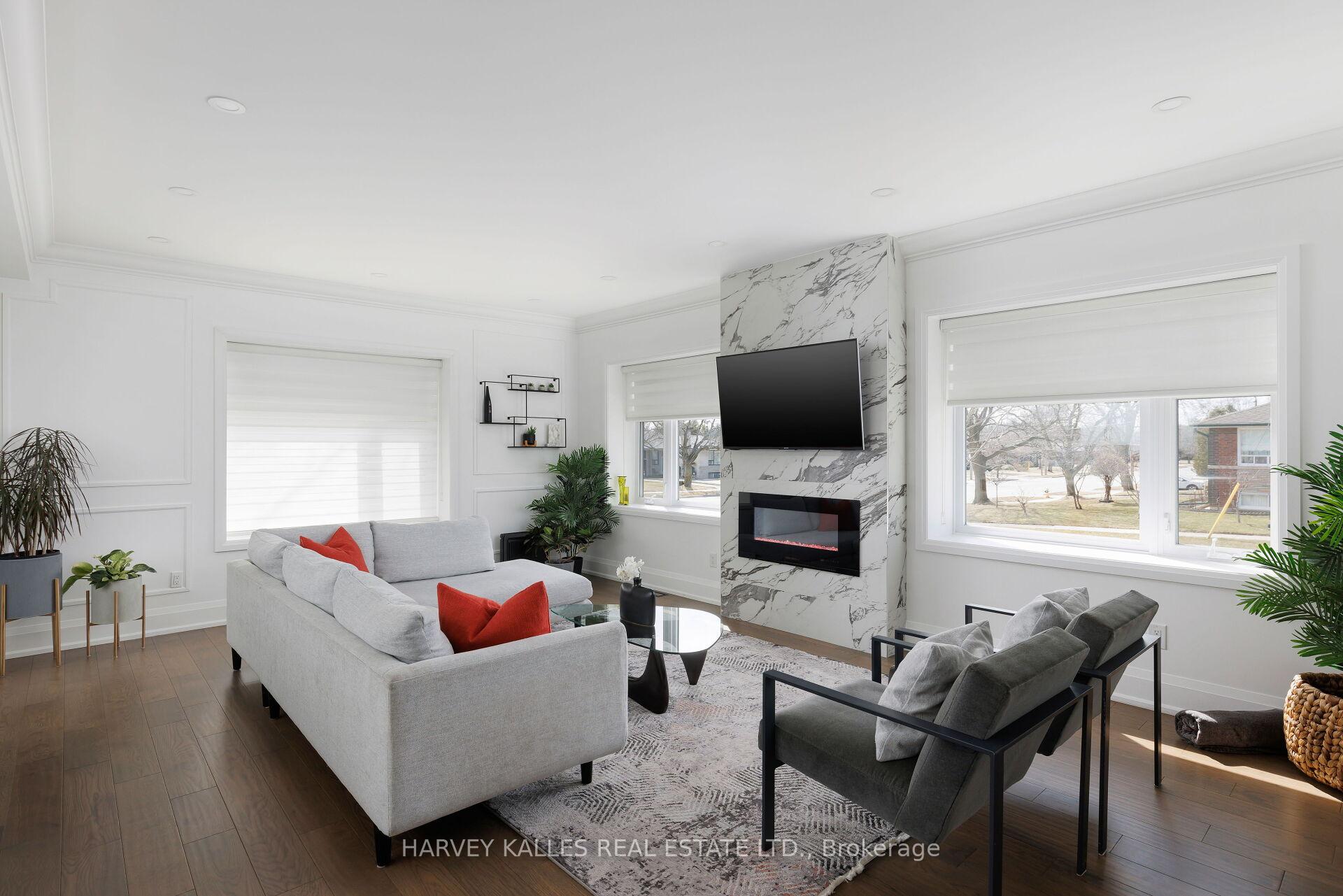 Photo 10 of 1 Benbow Road, Etobicoke, Kingsview Village-The Westway — HOMEH