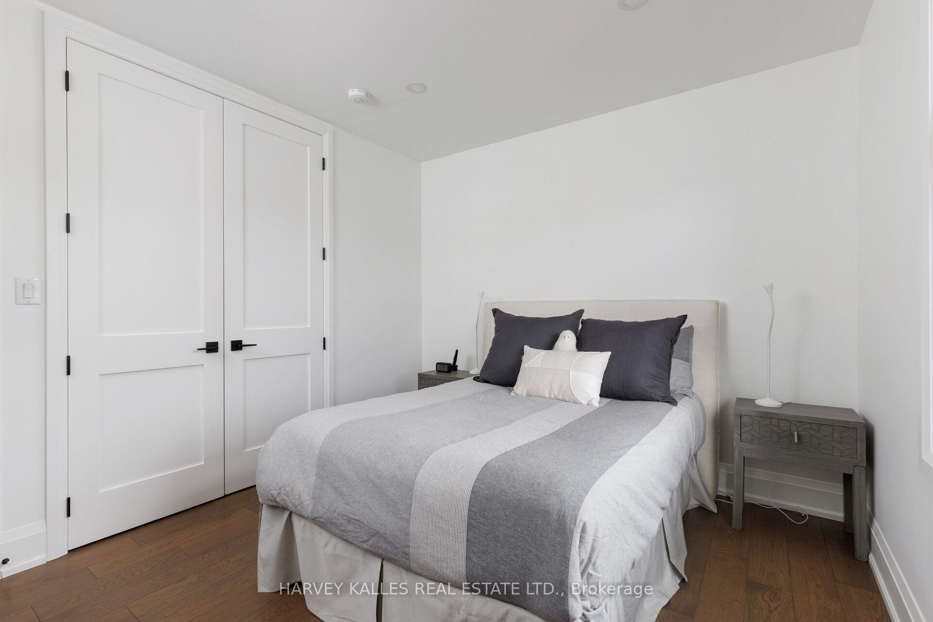 Photo 38 of 1 Benbow Road, Etobicoke, Kingsview Village-The Westway — HOMEH