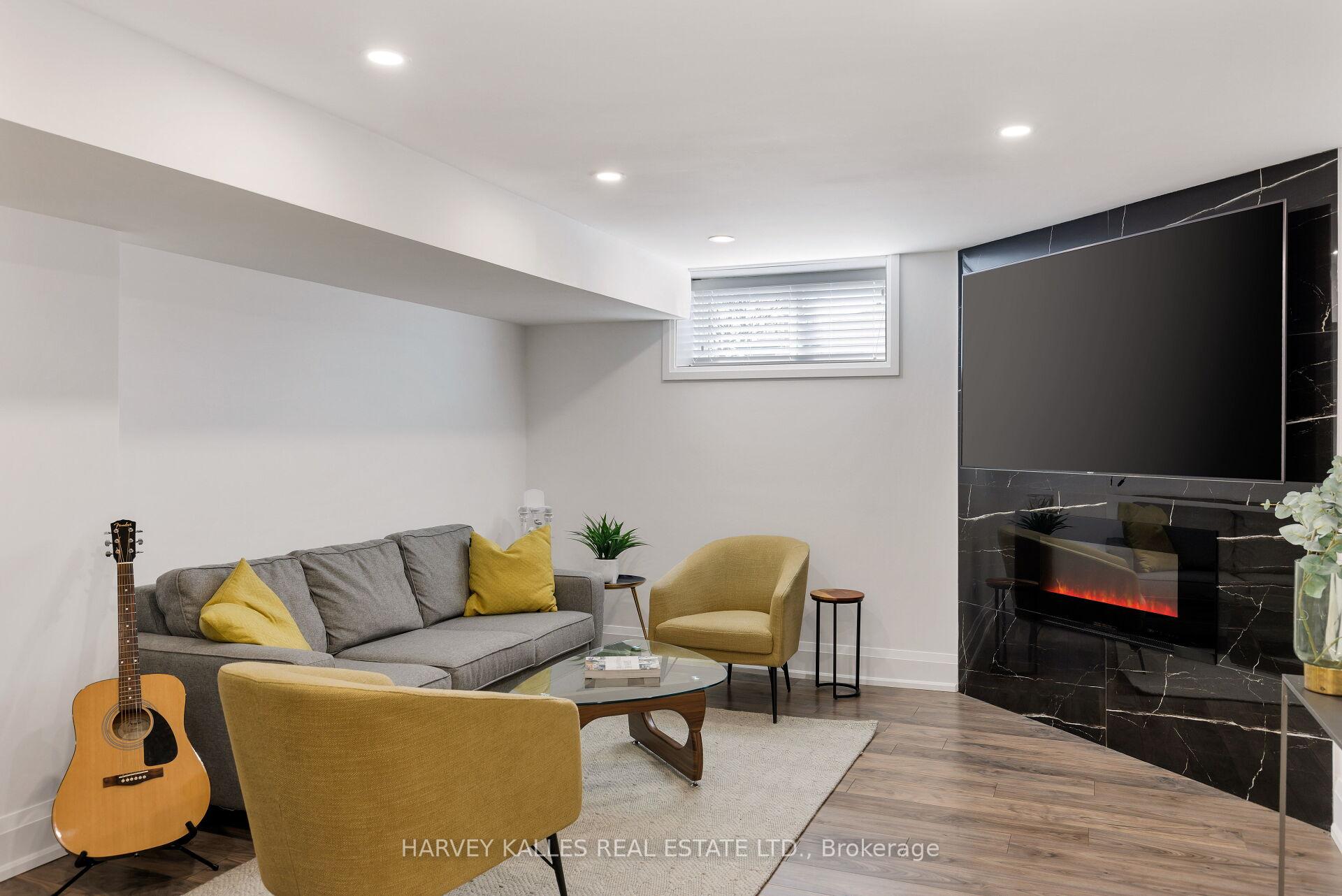 Photo 43 of 1 Benbow Road, Etobicoke, Kingsview Village-The Westway — HOMEH