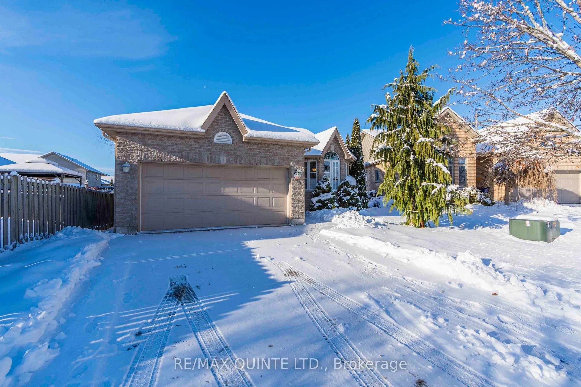 Photo 4 of 43 Gavey Street, Belleville, Thurlow Ward — HOMEH