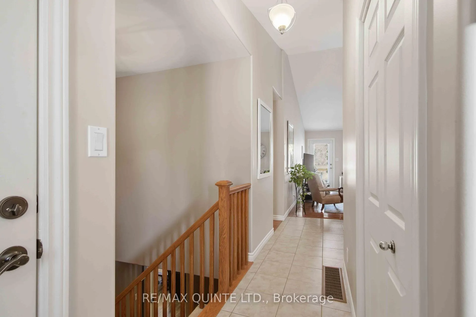 Photo 6 of 43 Gavey Street, Belleville, Thurlow Ward — HOMEH