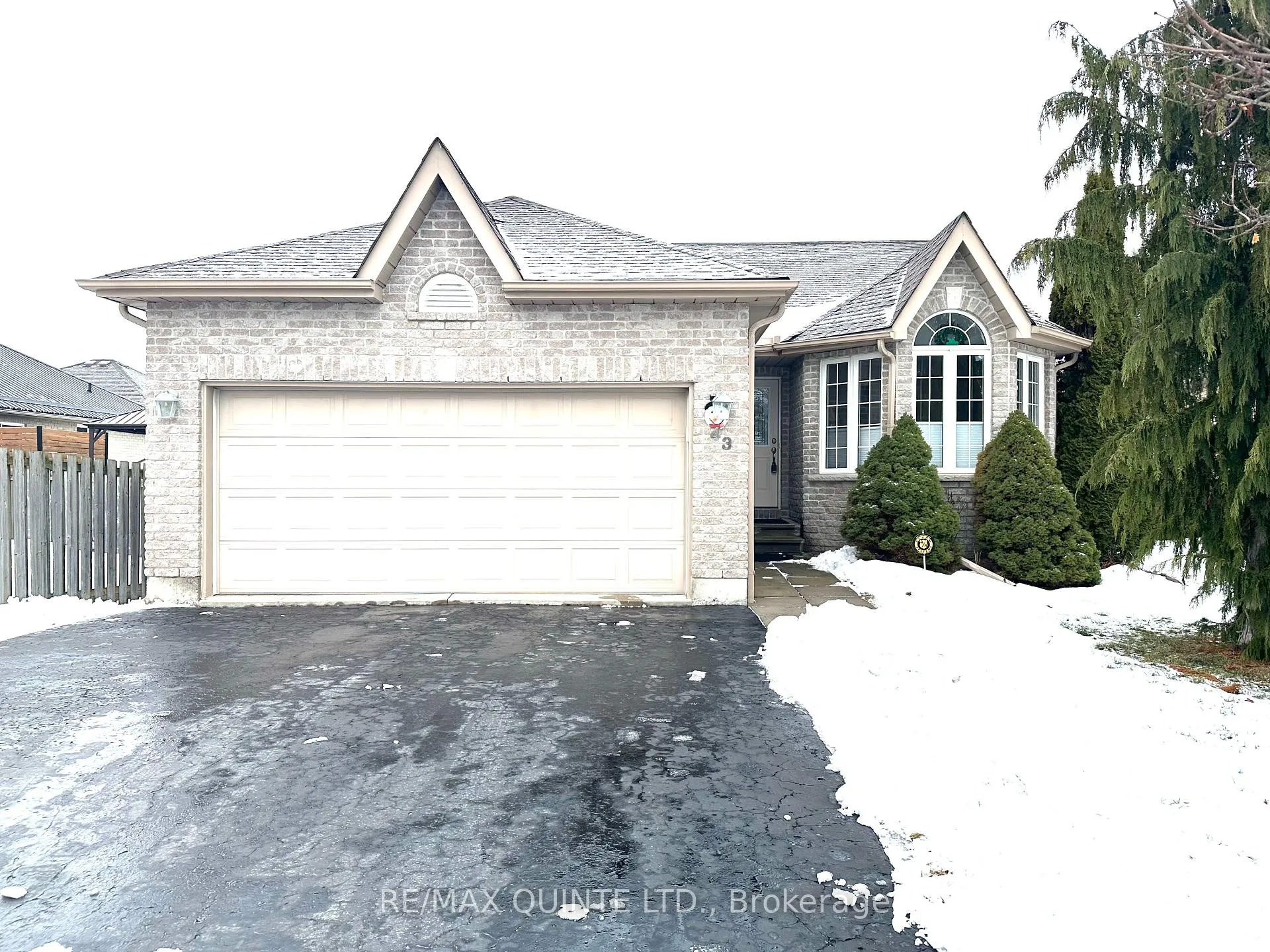 Photo 1 of 43 Gavey Street, Belleville, Thurlow Ward — HOMEH