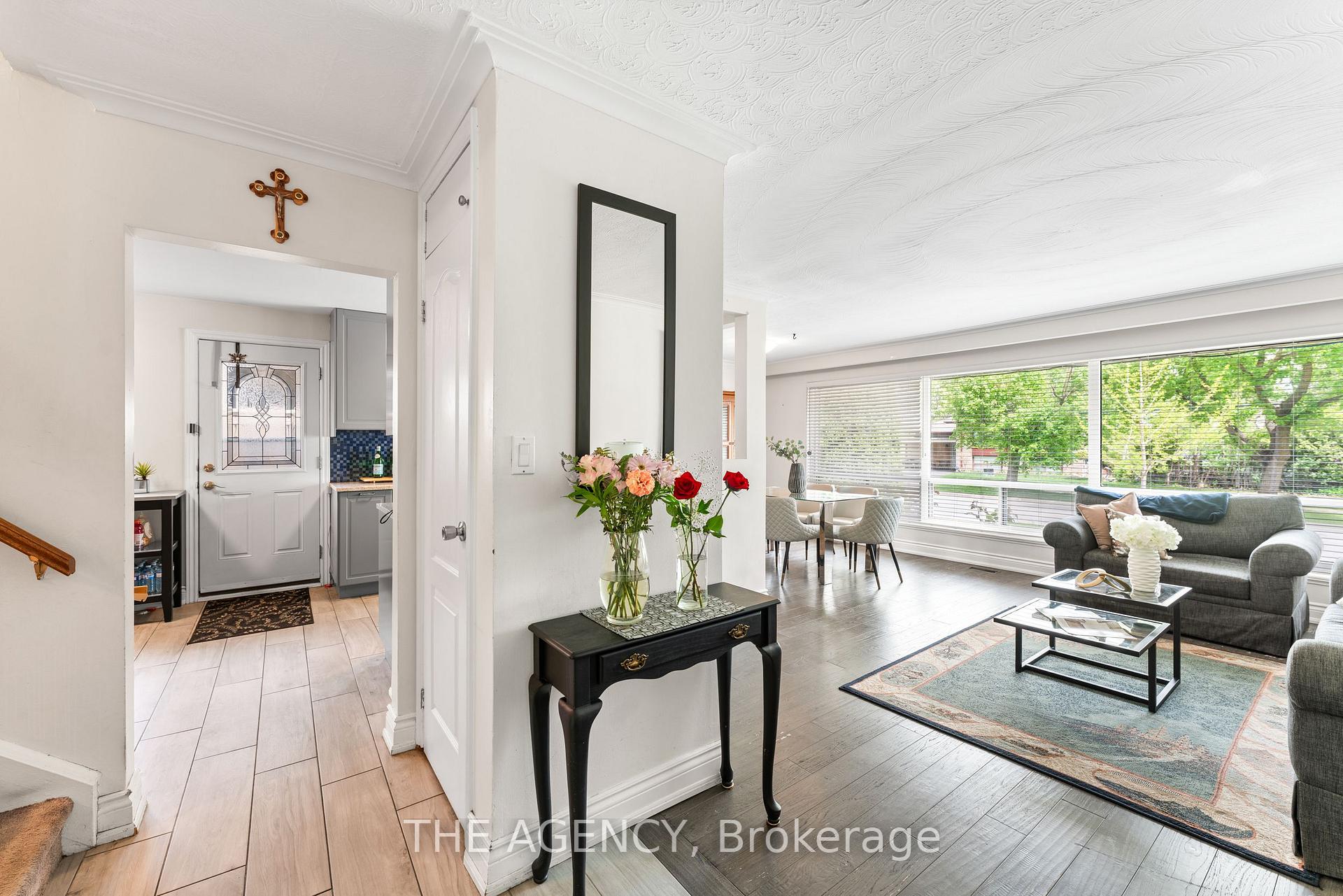 Photo 6 of 65 Barkwin Drive, Etobicoke, Thistletown-Beaumonde Heights — HOMEH