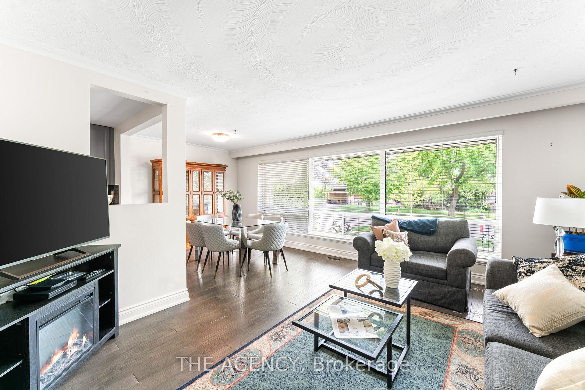 Photo 7 of 65 Barkwin Drive, Etobicoke, Thistletown-Beaumonde Heights — HOMEH