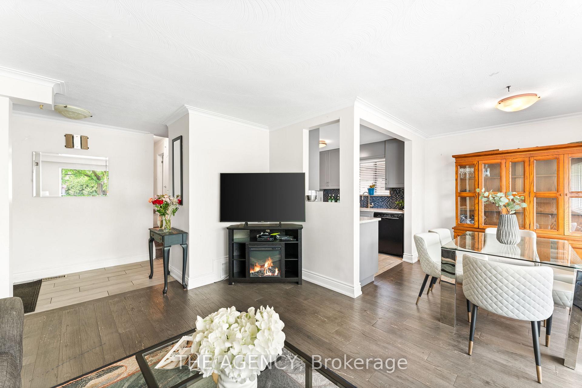 Photo 8 of 65 Barkwin Drive, Etobicoke, Thistletown-Beaumonde Heights — HOMEH