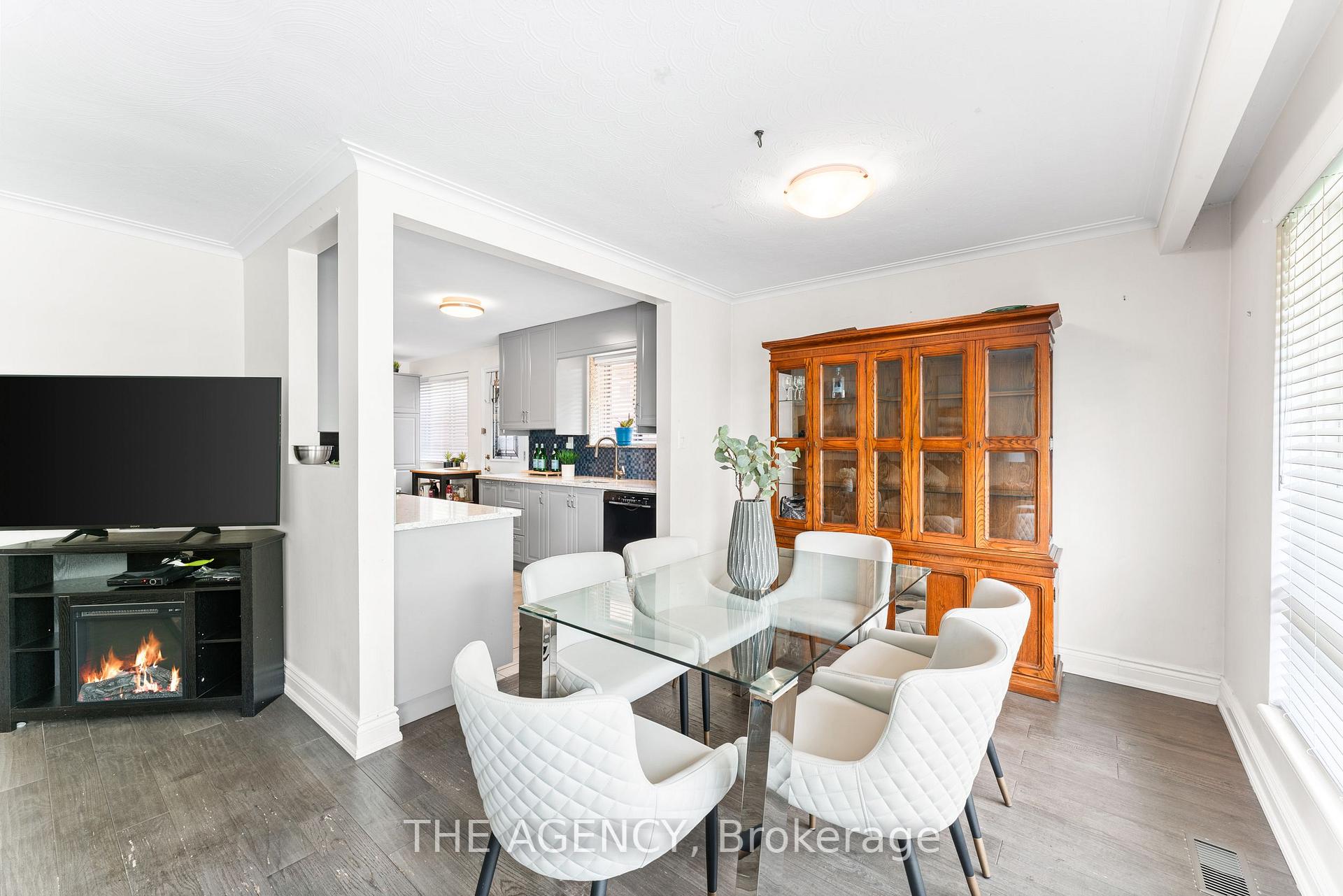 Photo 10 of 65 Barkwin Drive, Etobicoke, Thistletown-Beaumonde Heights — HOMEH