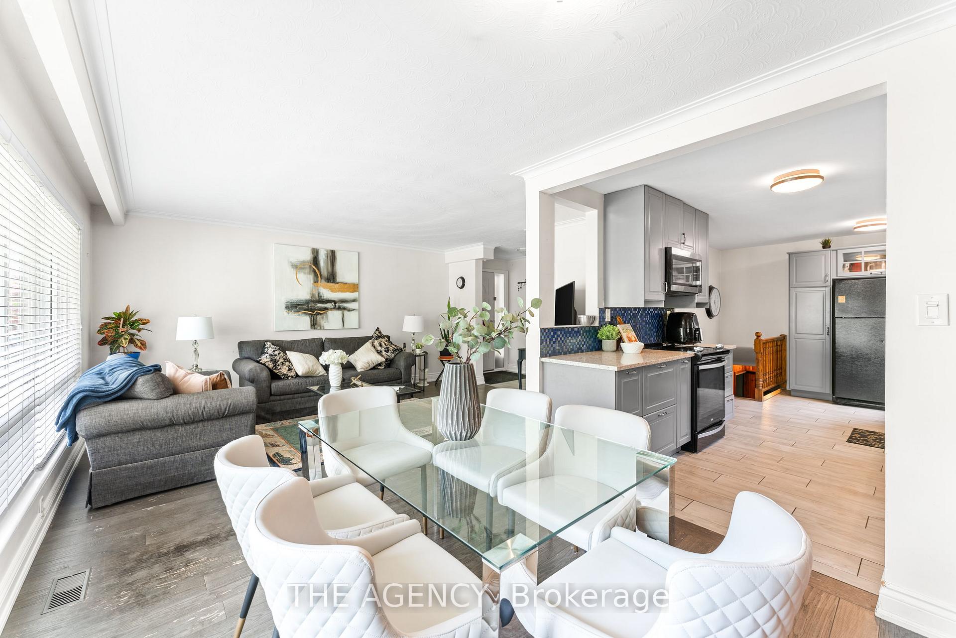 Photo 11 of 65 Barkwin Drive, Etobicoke, Thistletown-Beaumonde Heights — HOMEH