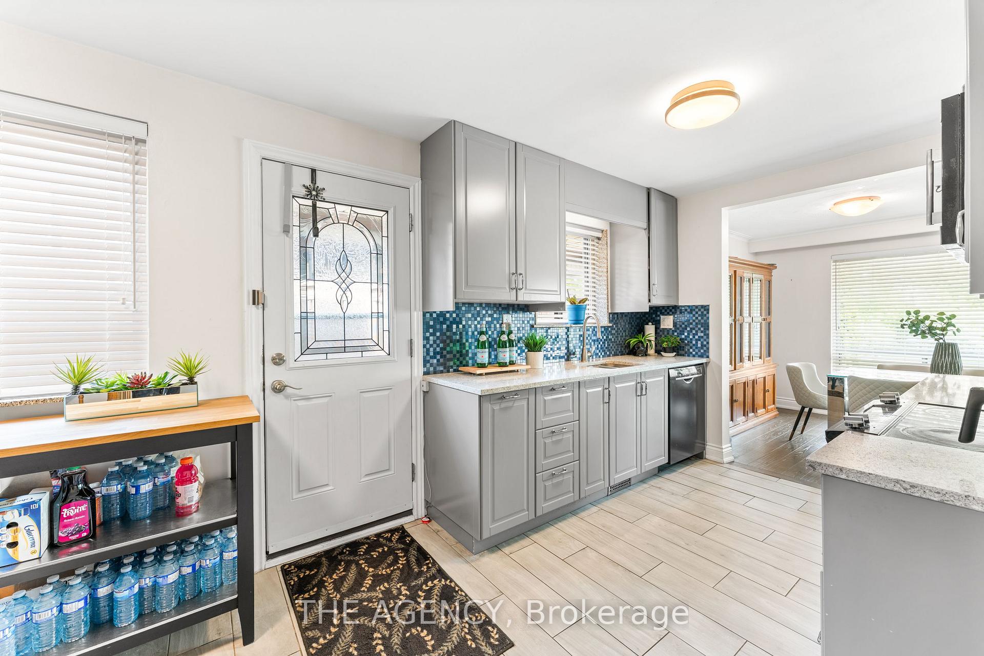Photo 15 of 65 Barkwin Drive, Etobicoke, Thistletown-Beaumonde Heights — HOMEH