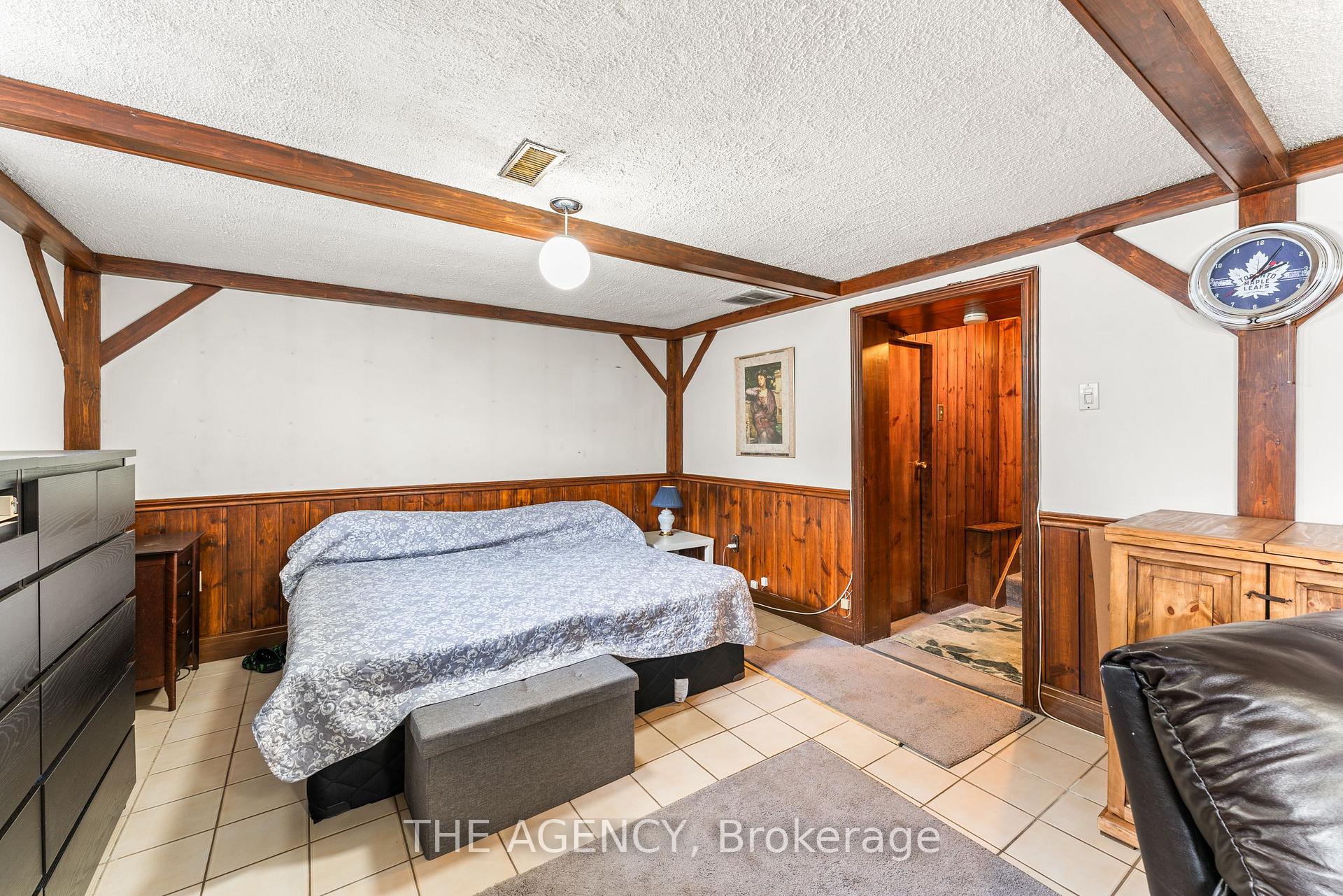 Photo 24 of 65 Barkwin Drive, Etobicoke, Thistletown-Beaumonde Heights — HOMEH