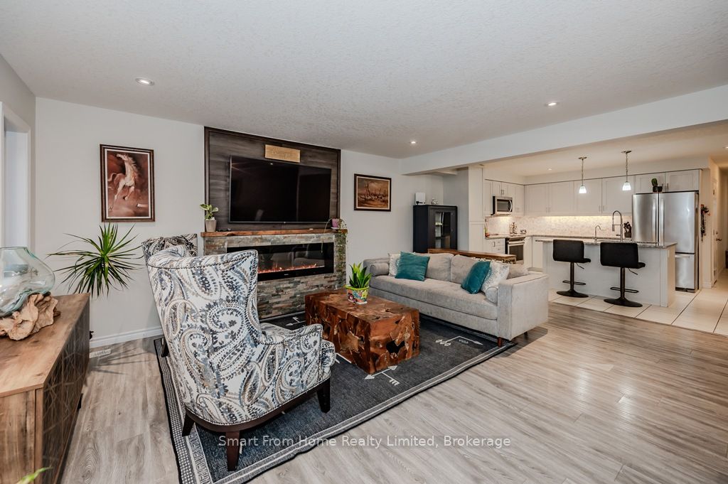 Photo 50 of 87 Hollybrook Trail, Kitchener — HOMEH