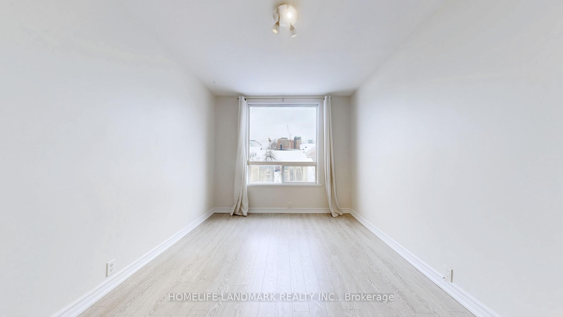 Photo 7 of Unit 2nd Fl, 255 Manning Avenue, Toronto, Palmerston-Little Italy — HOMEH