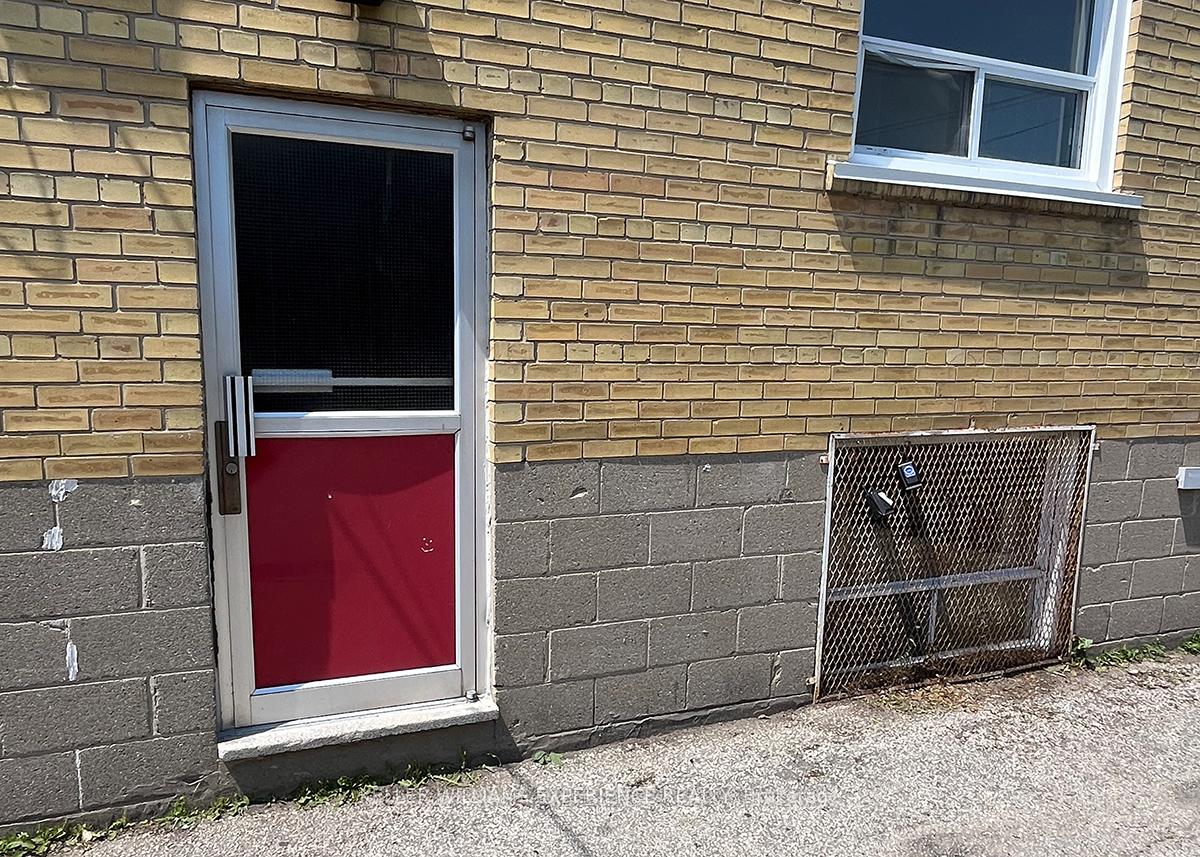 Photo 4 of Unit 4, 2251 Kipling Avenue, Etobicoke, Rexdale-Kipling — HOMEH