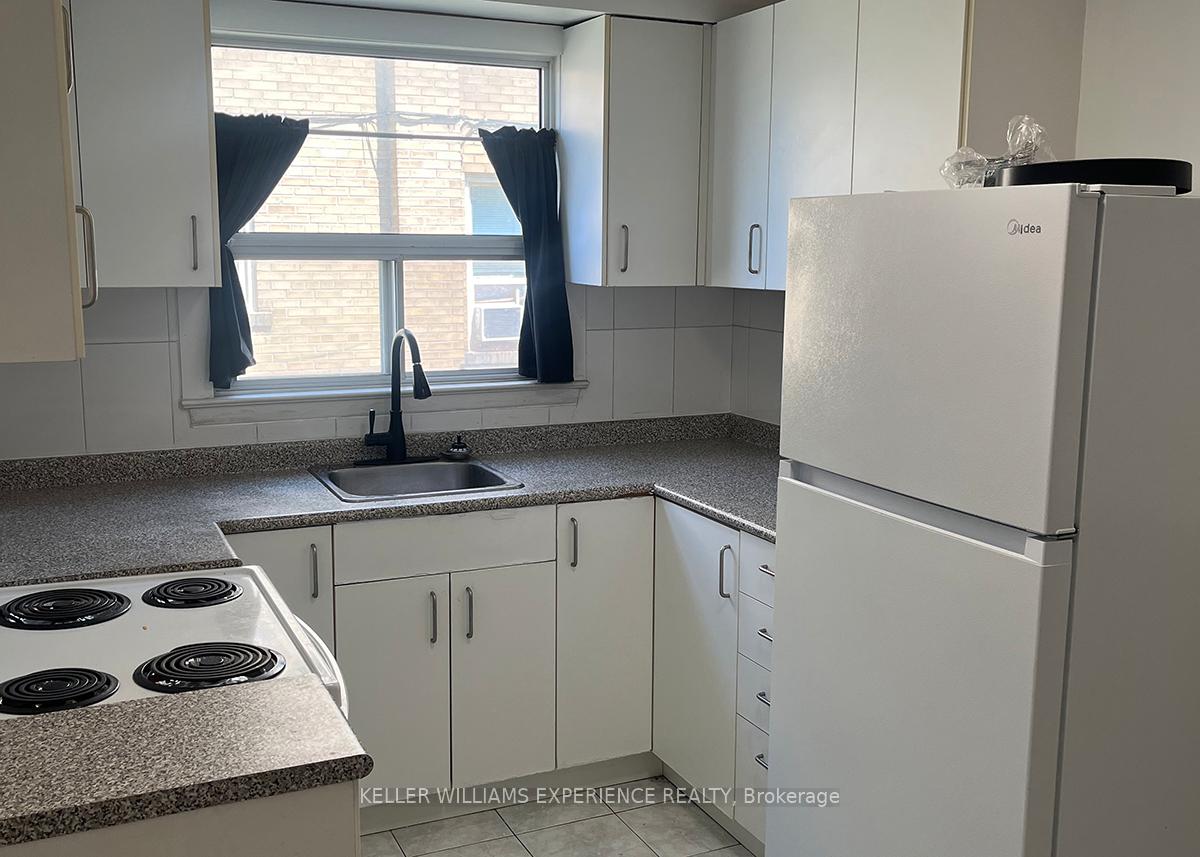 Photo 3 of Unit 4, 2251 Kipling Avenue, Etobicoke, Rexdale-Kipling — HOMEH