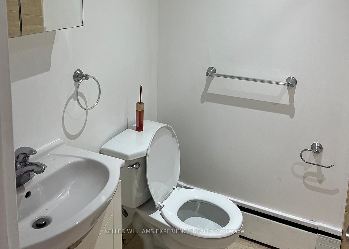 Photo 7 of Unit 4, 2251 Kipling Avenue, Etobicoke, Rexdale-Kipling — HOMEH