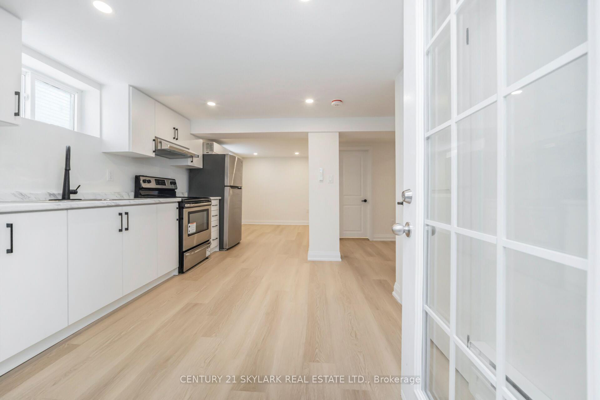 Photo 1 of Unit UNIT 3 LOWER, 9 Berry Creek Drive, Etobicoke, Rexdale-Kipling — HOMEH