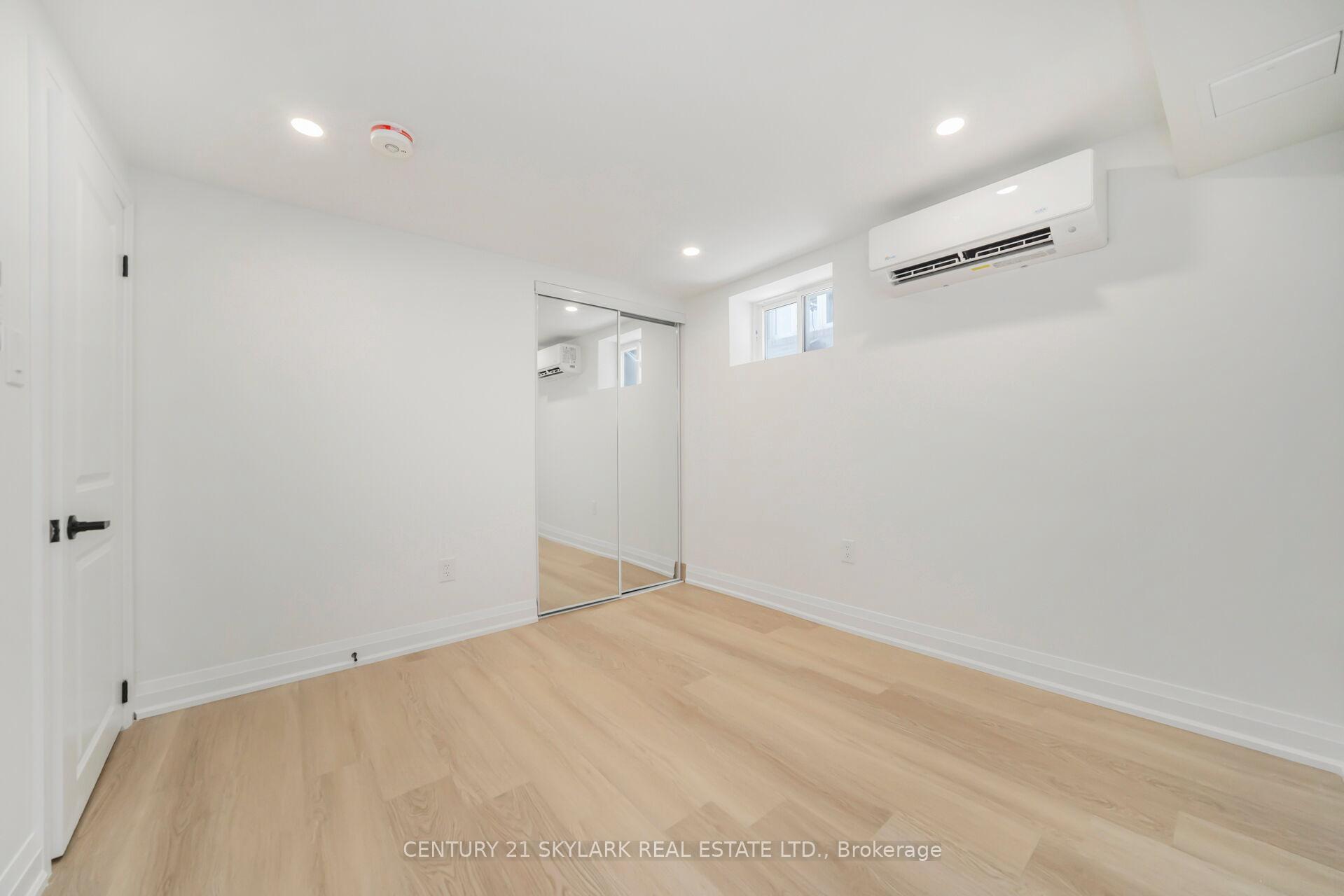 Photo 3 of Unit UNIT 3 LOWER, 9 Berry Creek Drive, Etobicoke, Rexdale-Kipling — HOMEH