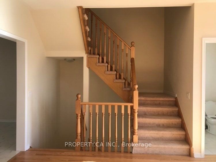 Photo 35 of 420 Dougall Avenue, Caledon, Rural Caledon — HOMEH