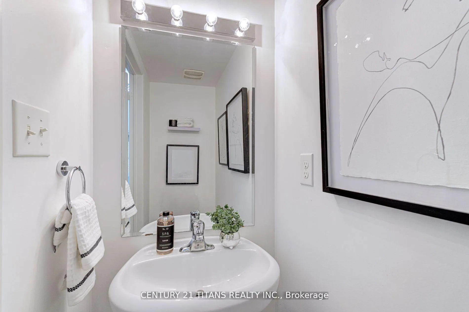 Photo 12 of 26 Pendrill Way, Ajax, Central East — HOMEH