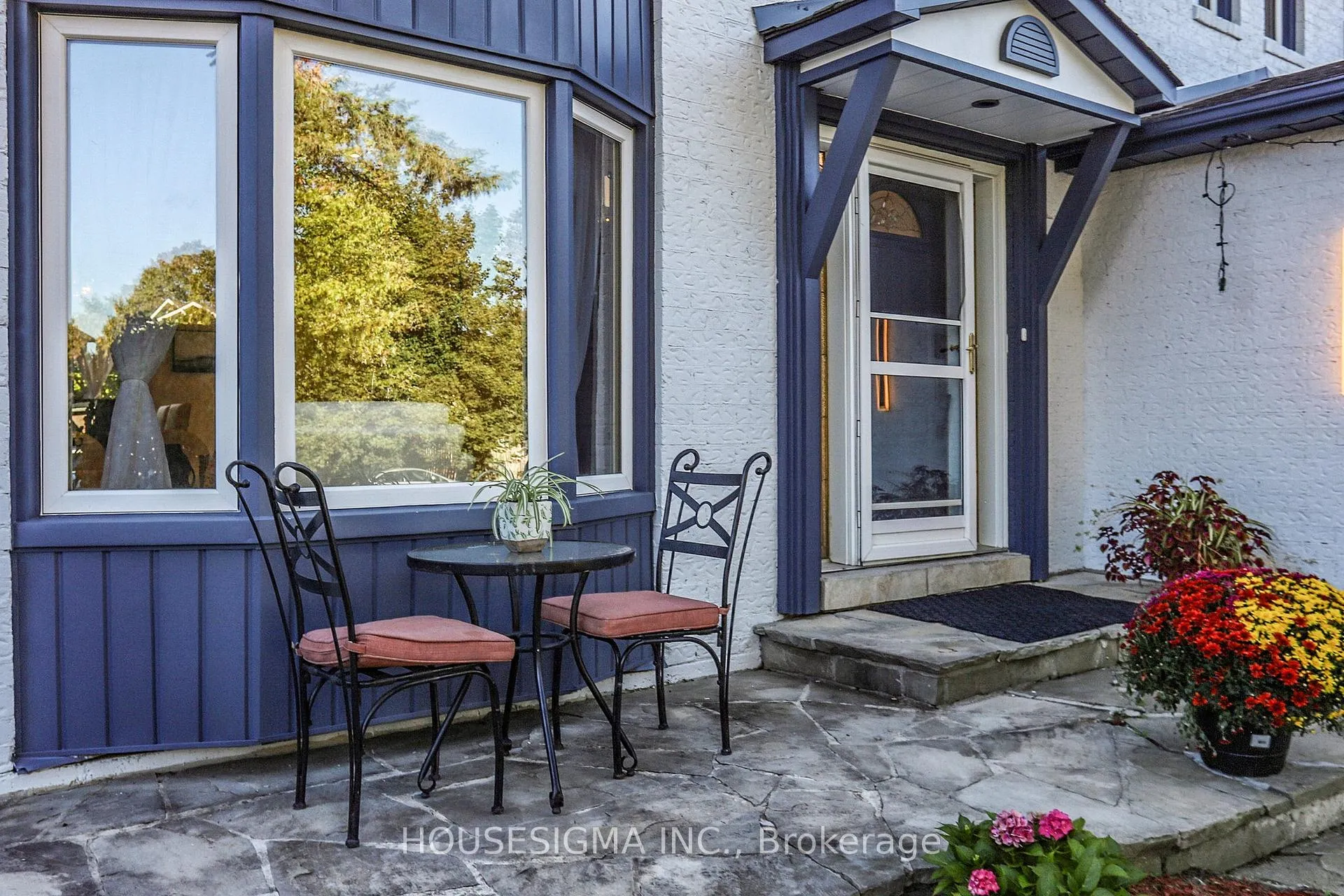 Photo 3 of 41 Underhill Crescent, Aurora, Aurora Highlands — HOMEH