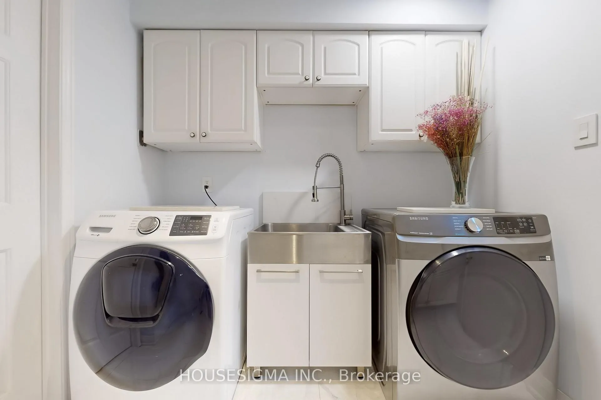 Photo 53 of 41 Underhill Crescent, Aurora, Aurora Highlands — HOMEH