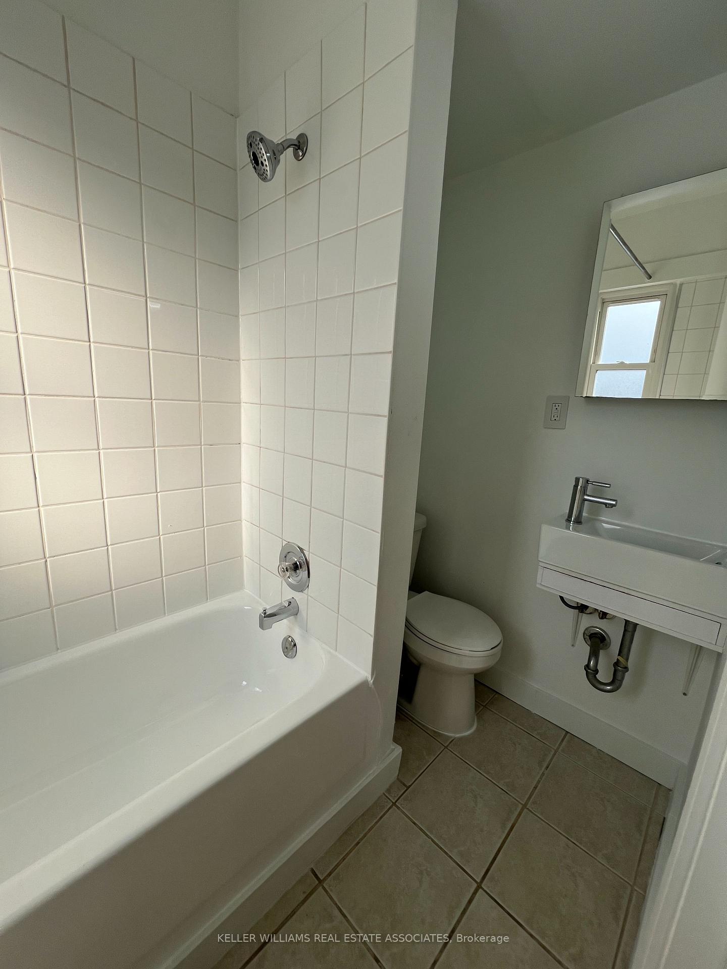Photo 6 of Unit 409, 160 Huron Street, Toronto, Kensington-Chinatown — HOMEH