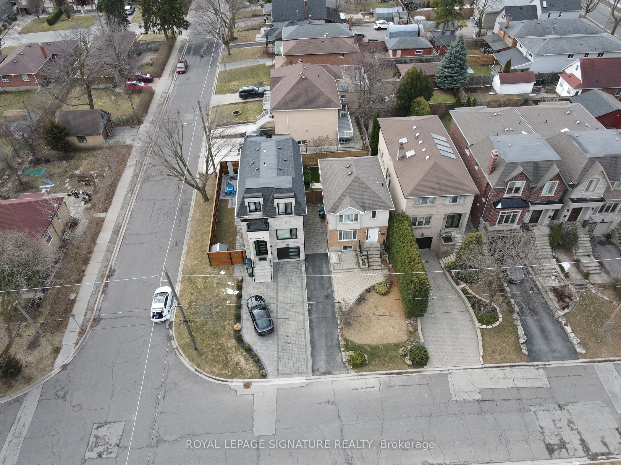 Photo 44 of 33 Lockheed Boulevard, Etobicoke, Humber Heights — HOMEH