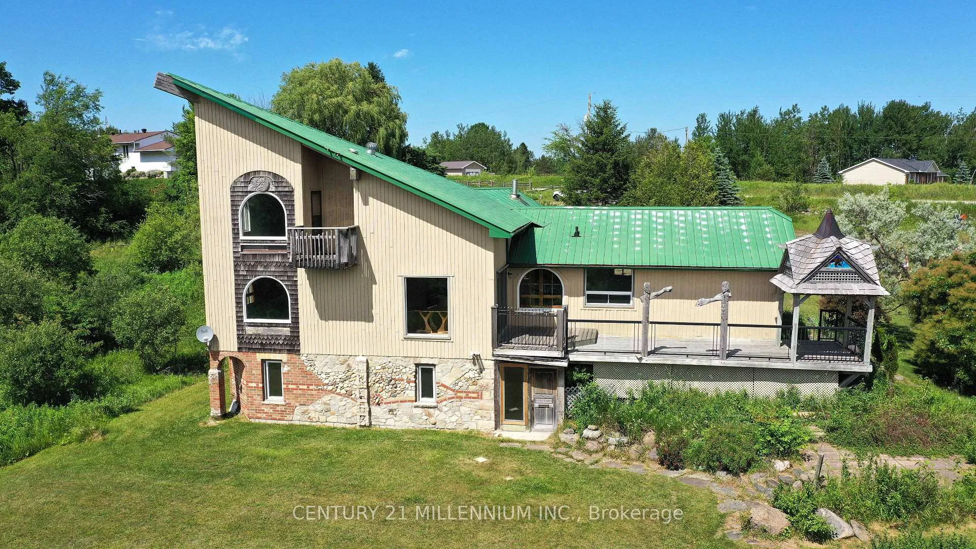 Photo 9 of 23 Grand View Road, Amaranth, Rural Amaranth — HOMEH