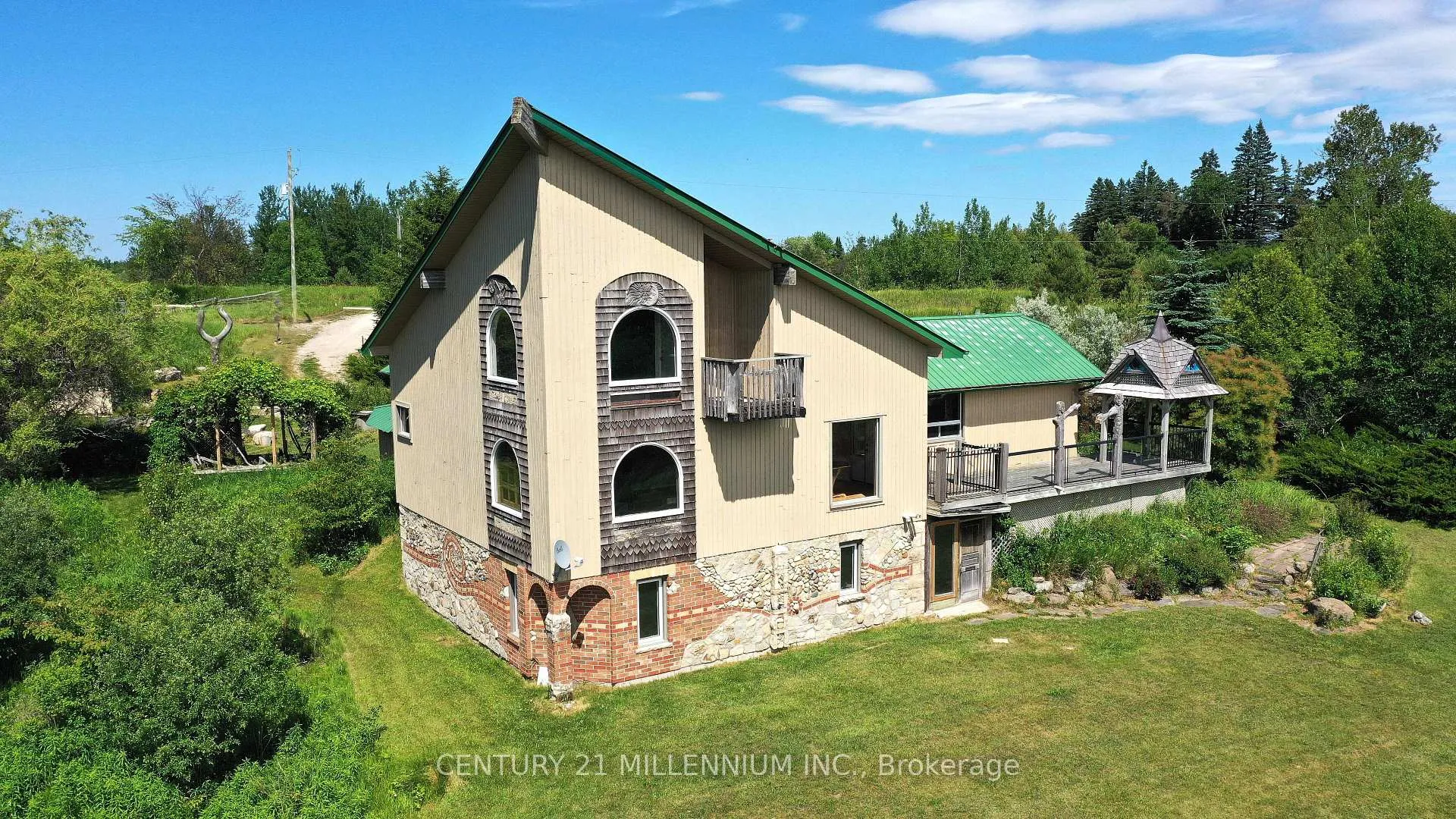 Photo 10 of 23 Grand View Road, Amaranth, Rural Amaranth — HOMEH
