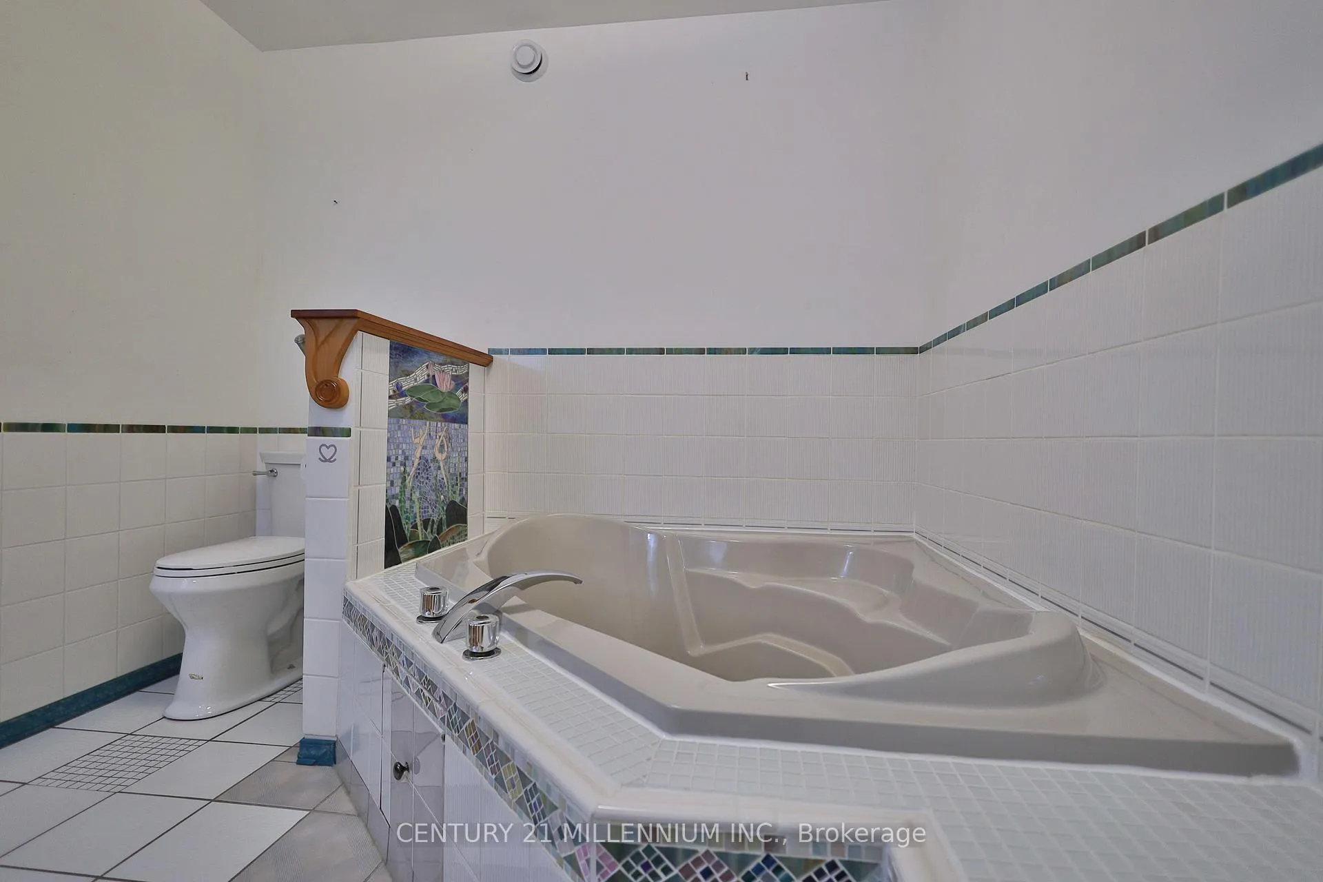 Photo 116 of 23 Grand View Road, Amaranth, Rural Amaranth — HOMEH