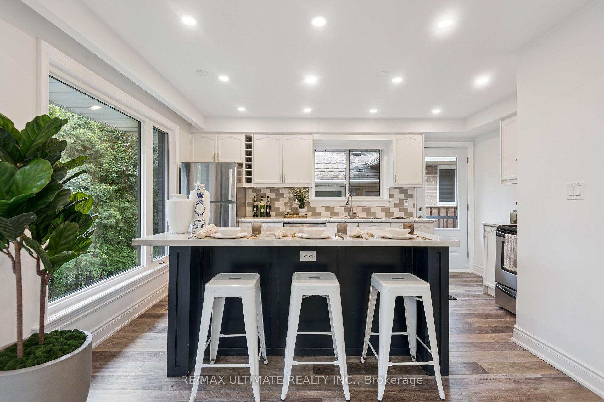 Photo 2 of 68 Barkwin Drive, Etobicoke, Thistletown-Beaumonde Heights — HOMEH