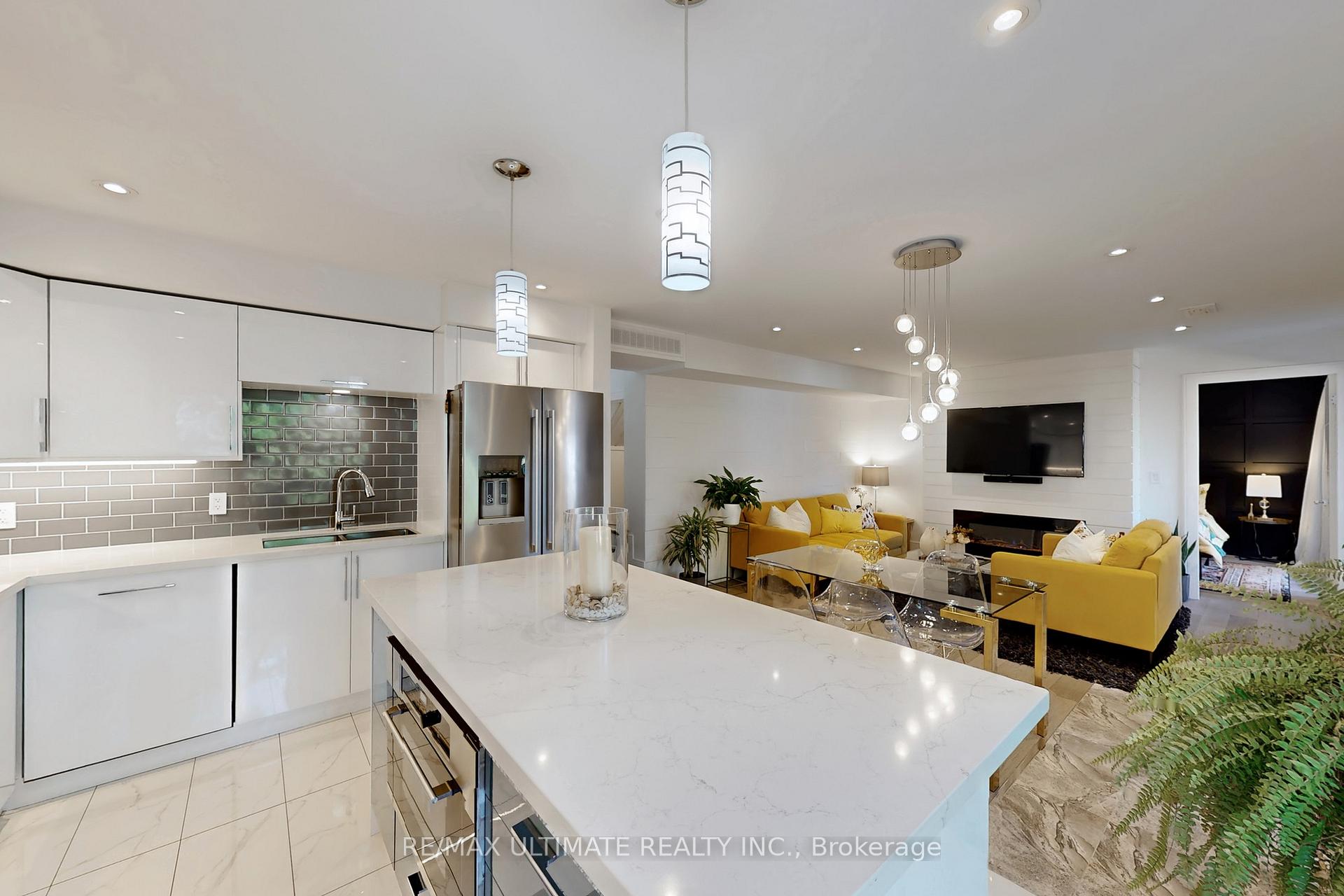 Photo 28 of 68 Barkwin Drive, Etobicoke, Thistletown-Beaumonde Heights — HOMEH