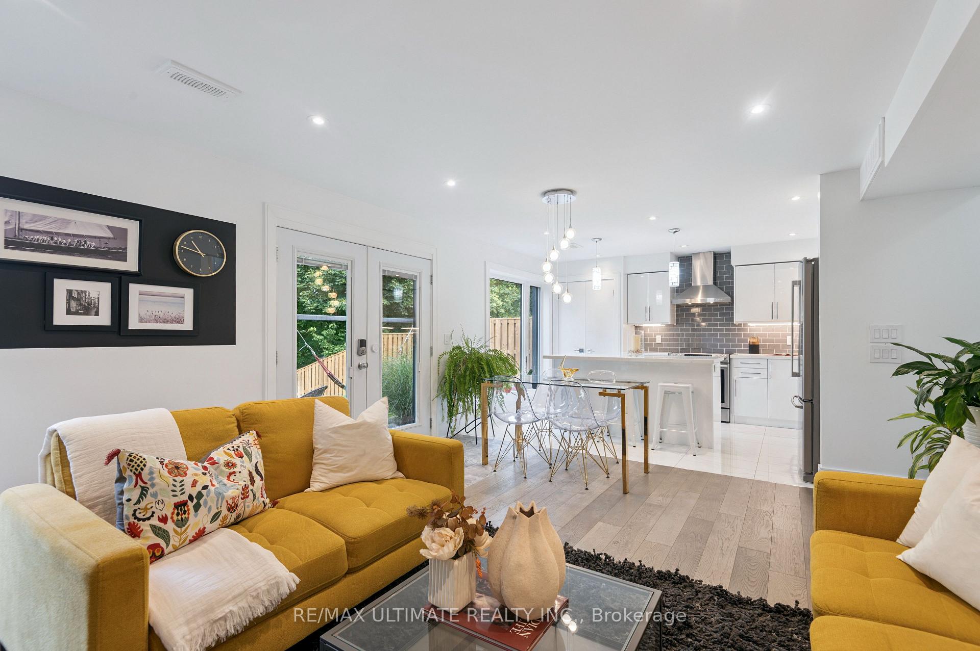 Photo 32 of 68 Barkwin Drive, Etobicoke, Thistletown-Beaumonde Heights — HOMEH