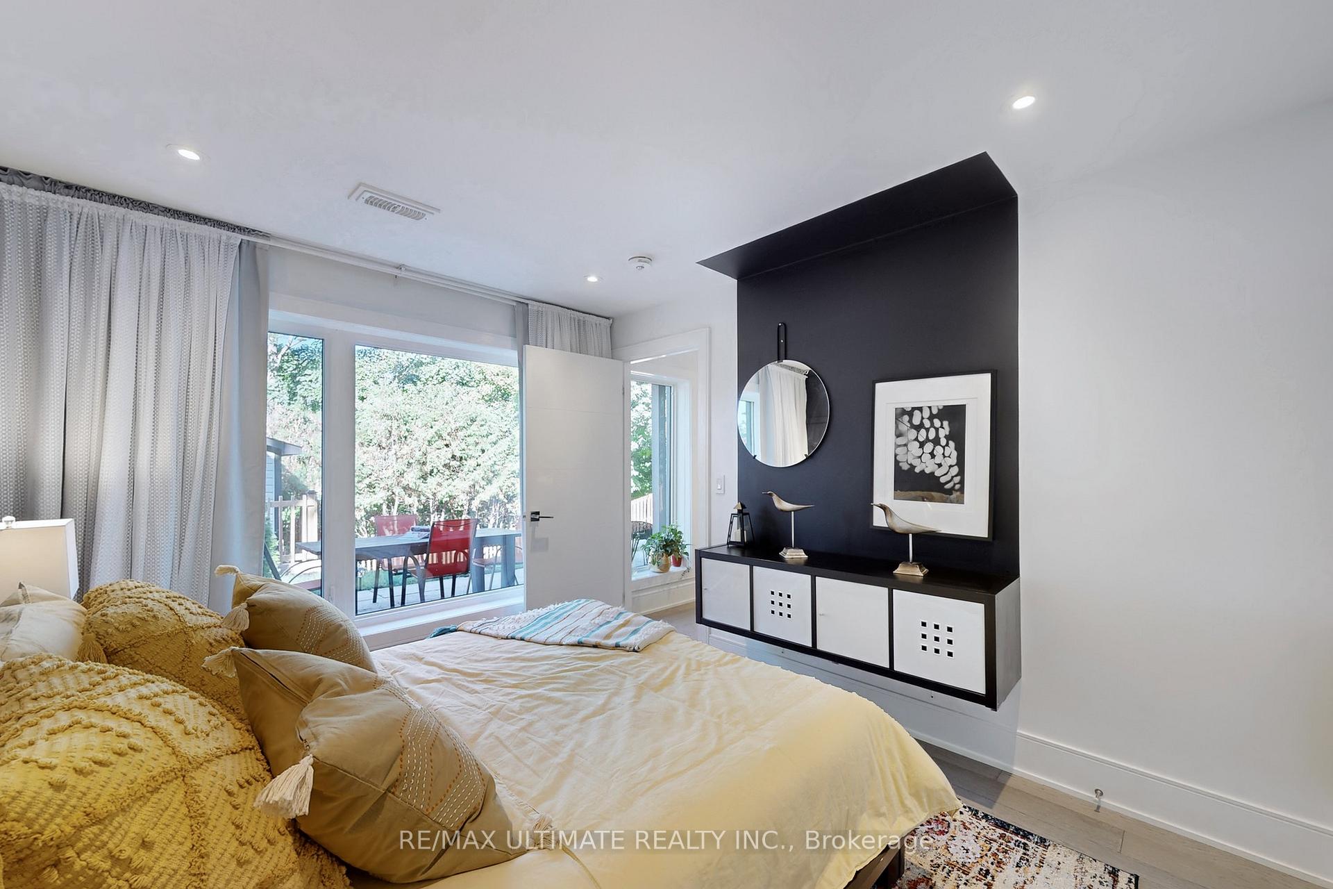Photo 34 of 68 Barkwin Drive, Etobicoke, Thistletown-Beaumonde Heights — HOMEH