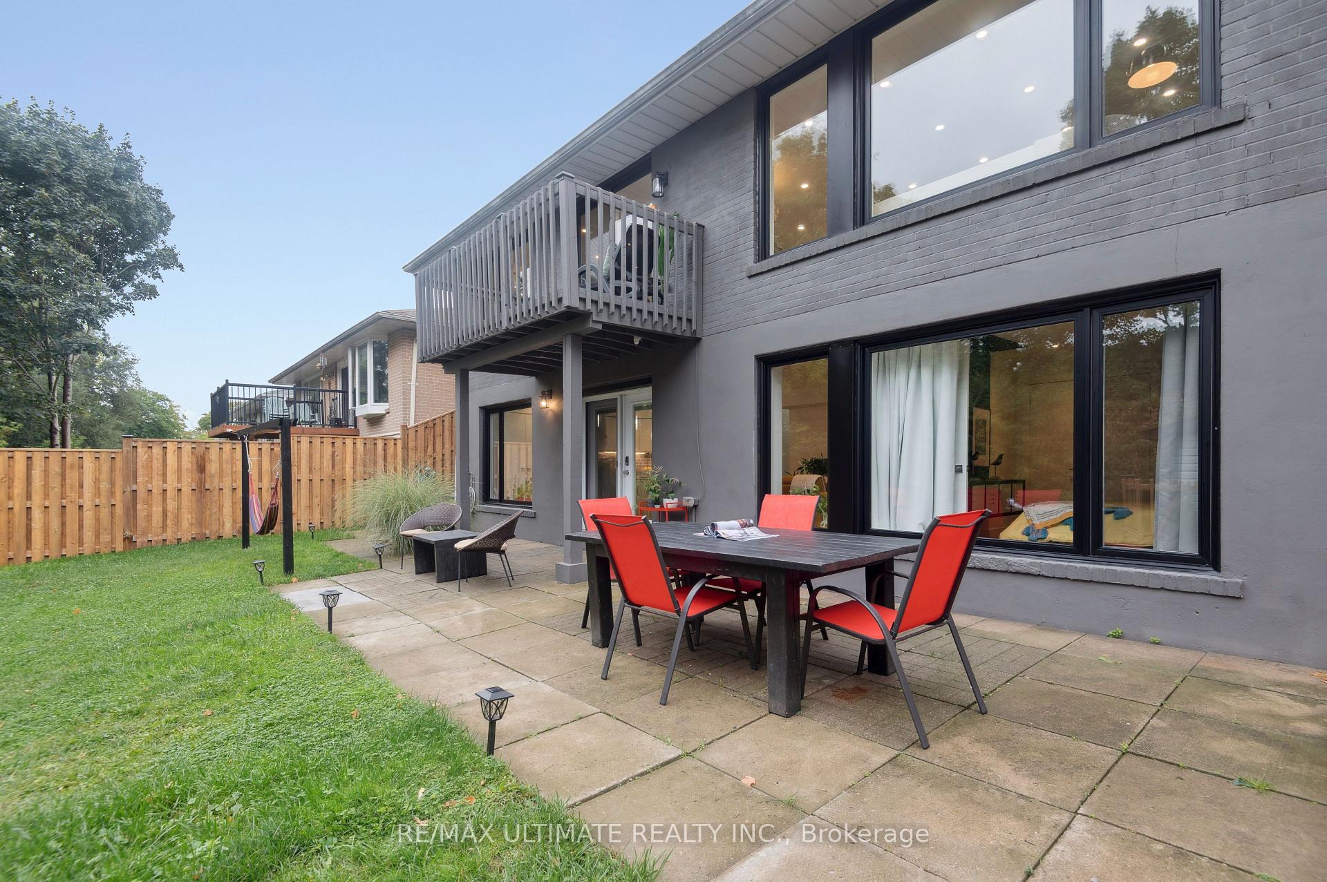 Photo 41 of 68 Barkwin Drive, Etobicoke, Thistletown-Beaumonde Heights — HOMEH