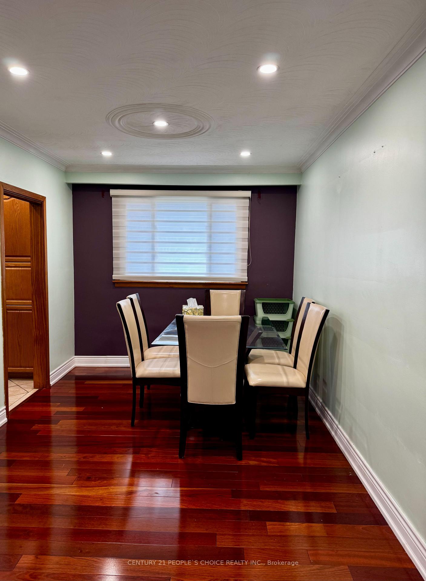 Photo 3 of 116 Mercury Road, Etobicoke, West Humber-Clairville — HOMEH