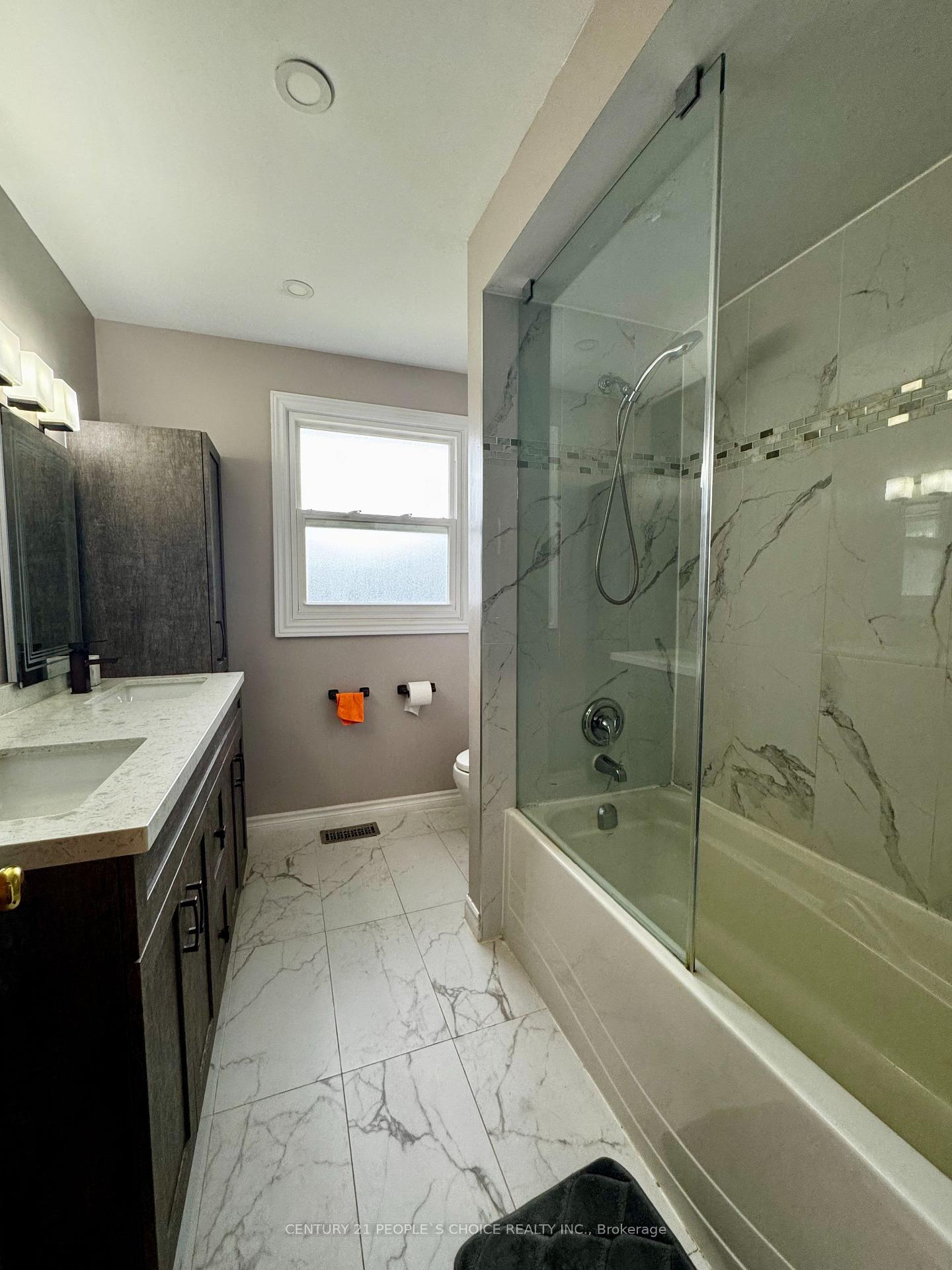 Photo 10 of 116 Mercury Road, Etobicoke, West Humber-Clairville — HOMEH