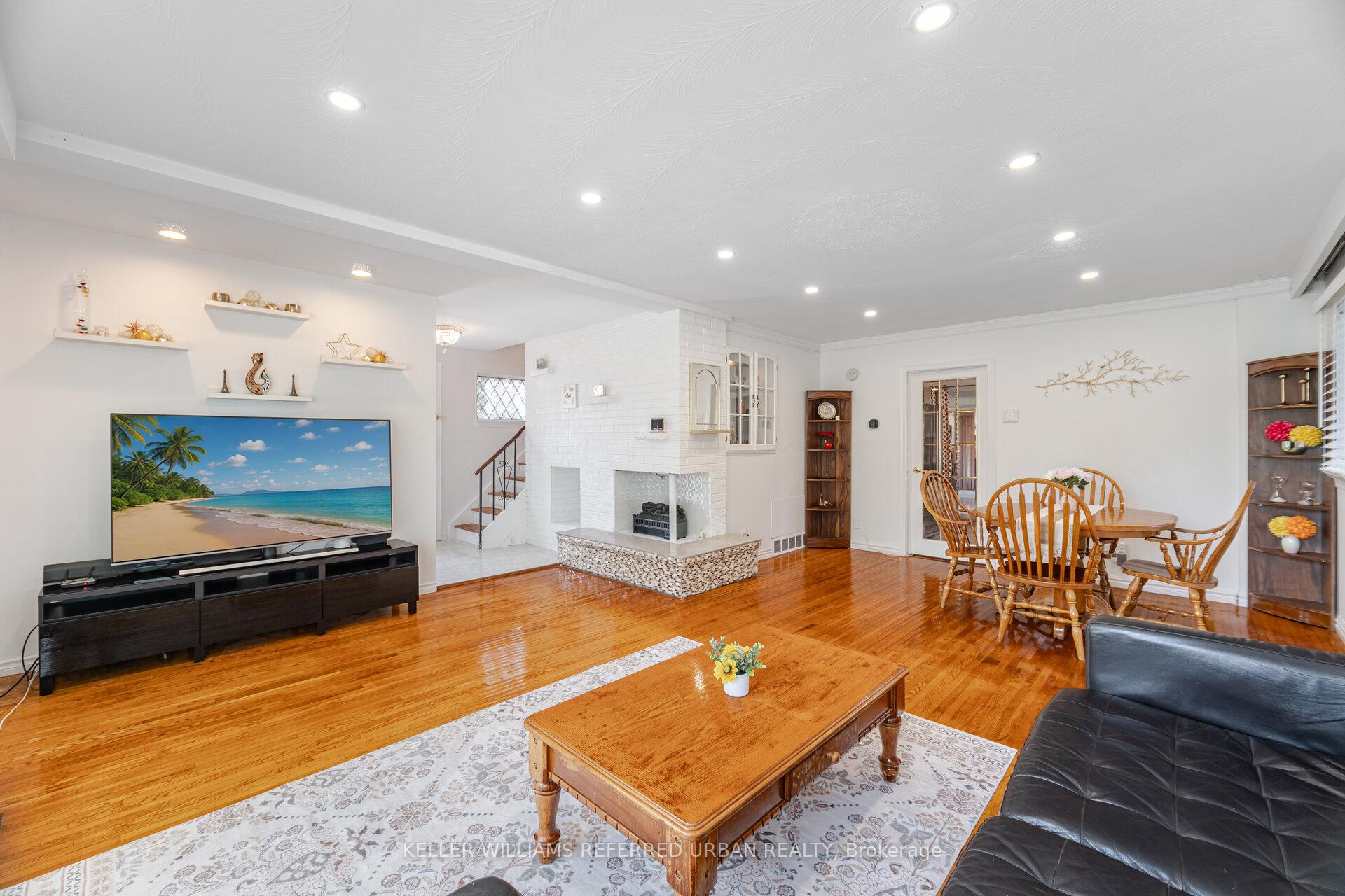 Photo 3 of 60 Hinton Road, Etobicoke, Rexdale-Kipling — HOMEH