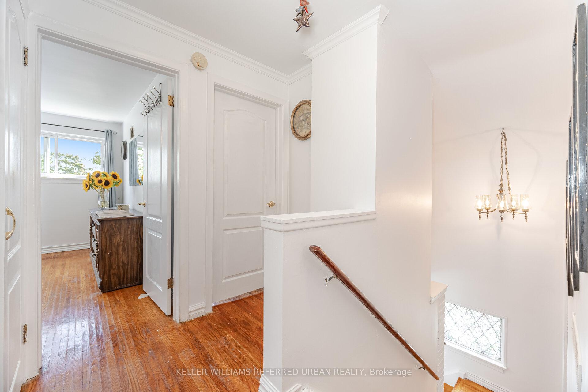 Photo 20 of 60 Hinton Road, Etobicoke, Rexdale-Kipling — HOMEH