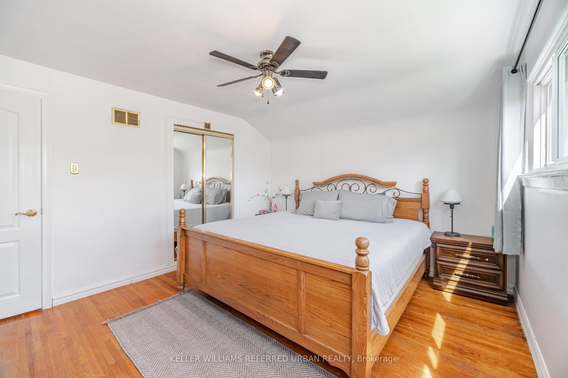 Photo 22 of 60 Hinton Road, Etobicoke, Rexdale-Kipling — HOMEH