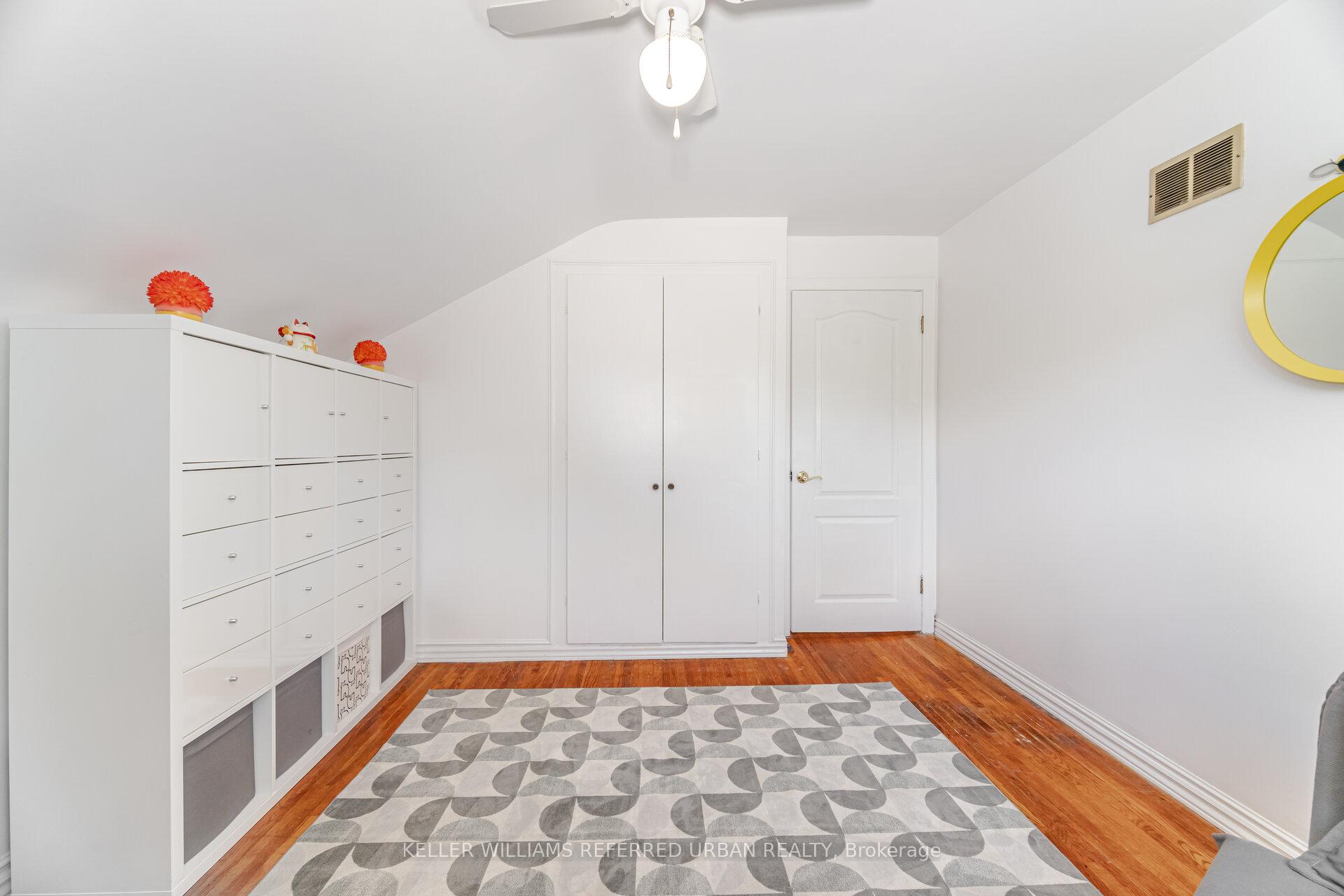 Photo 25 of 60 Hinton Road, Etobicoke, Rexdale-Kipling — HOMEH
