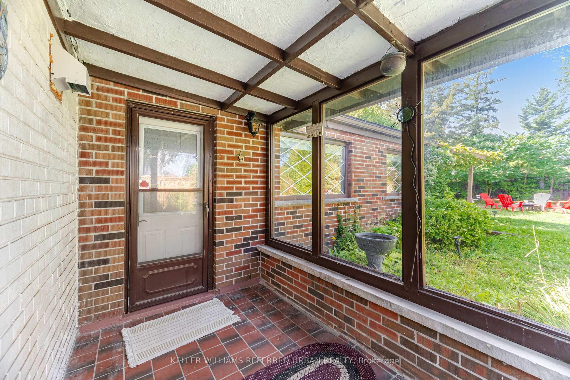 Photo 29 of 60 Hinton Road, Etobicoke, Rexdale-Kipling — HOMEH