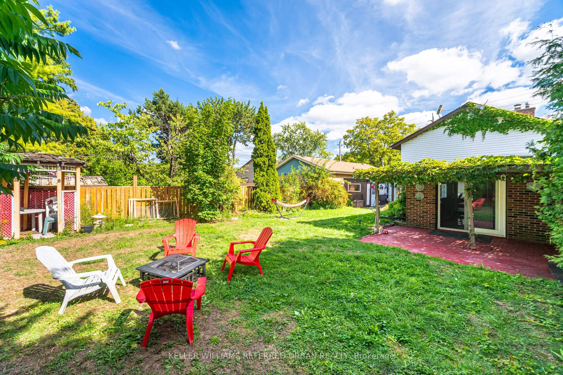 Photo 34 of 60 Hinton Road, Etobicoke, Rexdale-Kipling — HOMEH