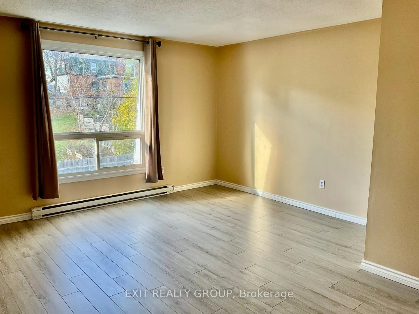 Photo 8 of Unit Unit 3, 156 Moira Street E, Belleville, Belleville Ward — HOMEH