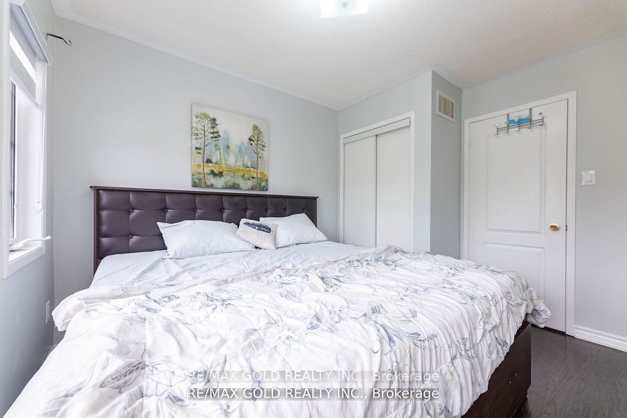 Photo 56 of 19 Thunderbird Trail, Brampton, Sandringham-Wellington — HOMEH