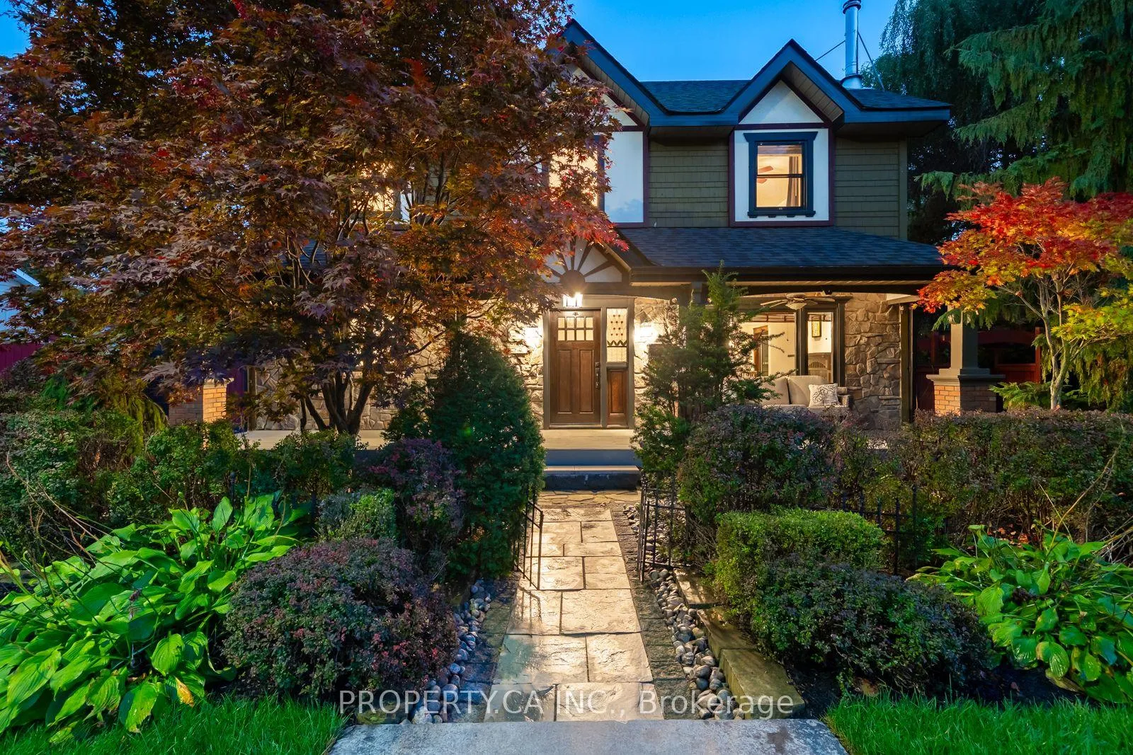 Photo 6 of 29 Tyler Street, Aurora, Aurora Village — HOMEH