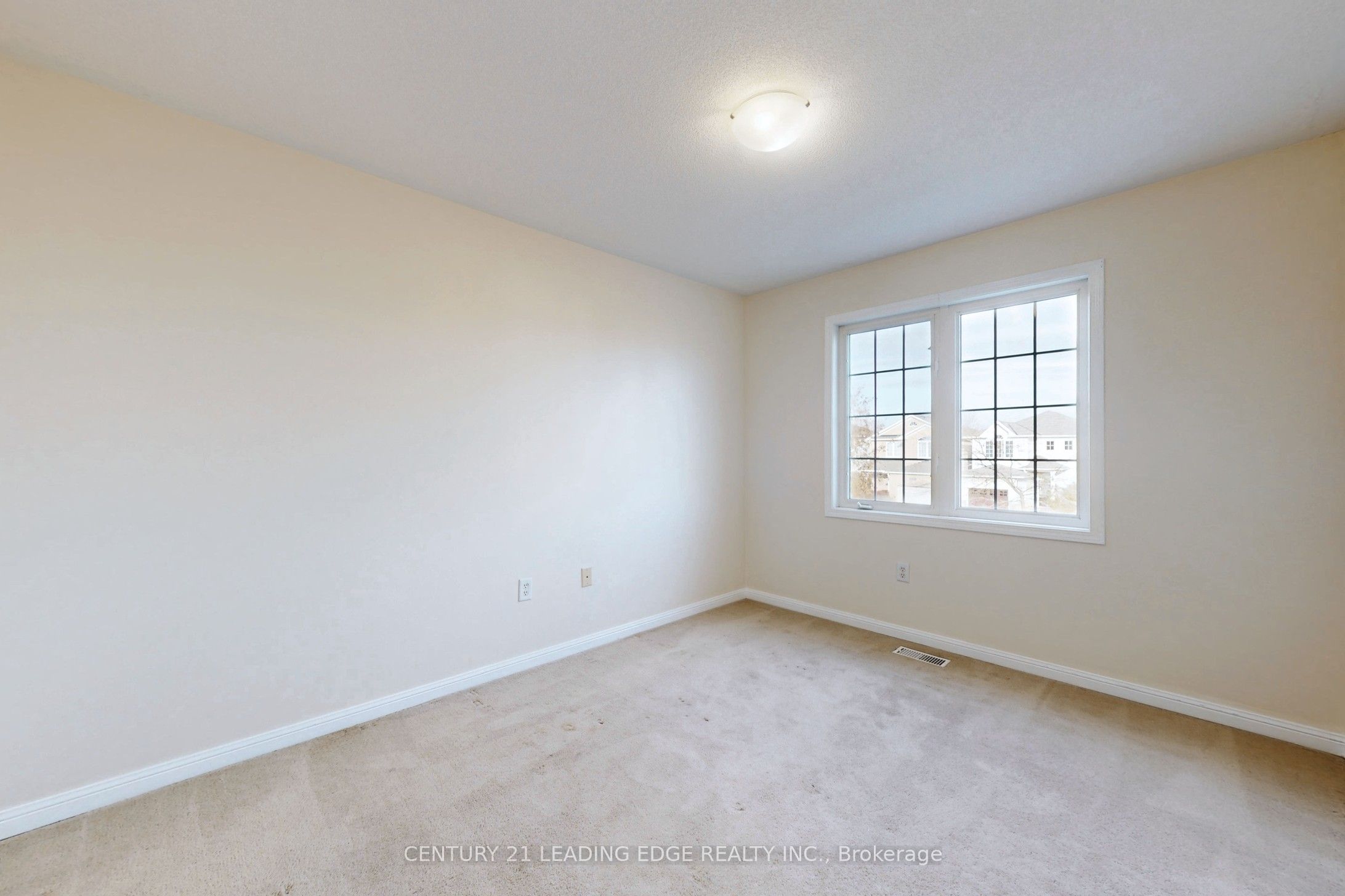 Photo 62 of 120 Brooking Street, Clarington, Bowmanville — HOMEH