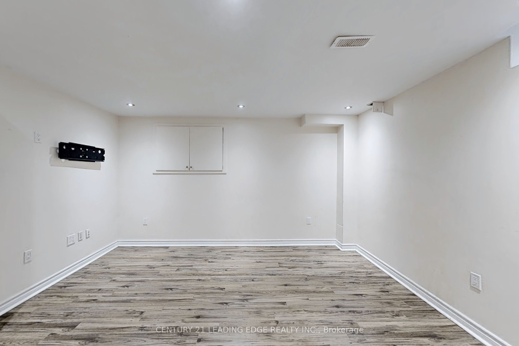 Photo 68 of 120 Brooking Street, Clarington, Bowmanville — HOMEH