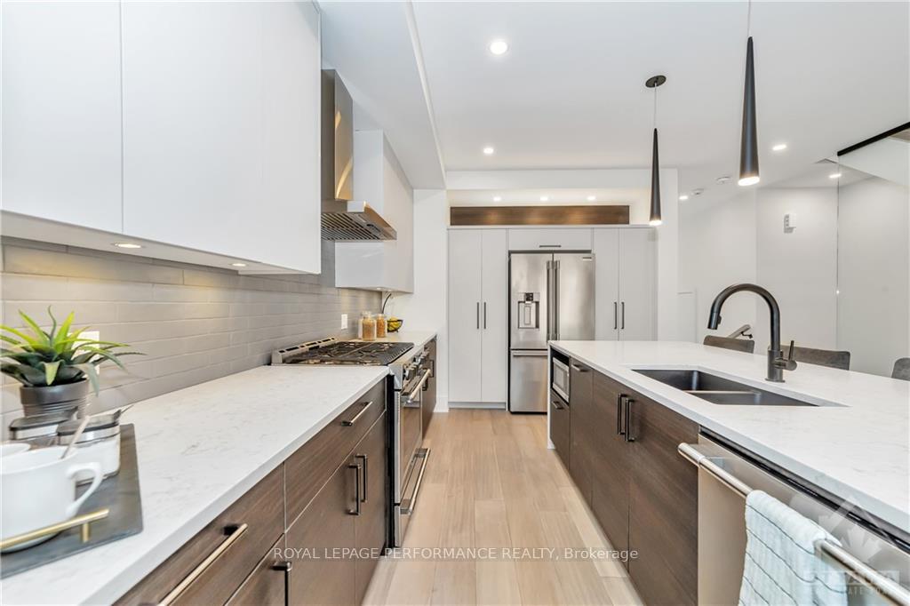 Photo 2 of 174 Carleton Avenue, Ottawa, Ottawa West/Tunneys Pasture — HOMEH