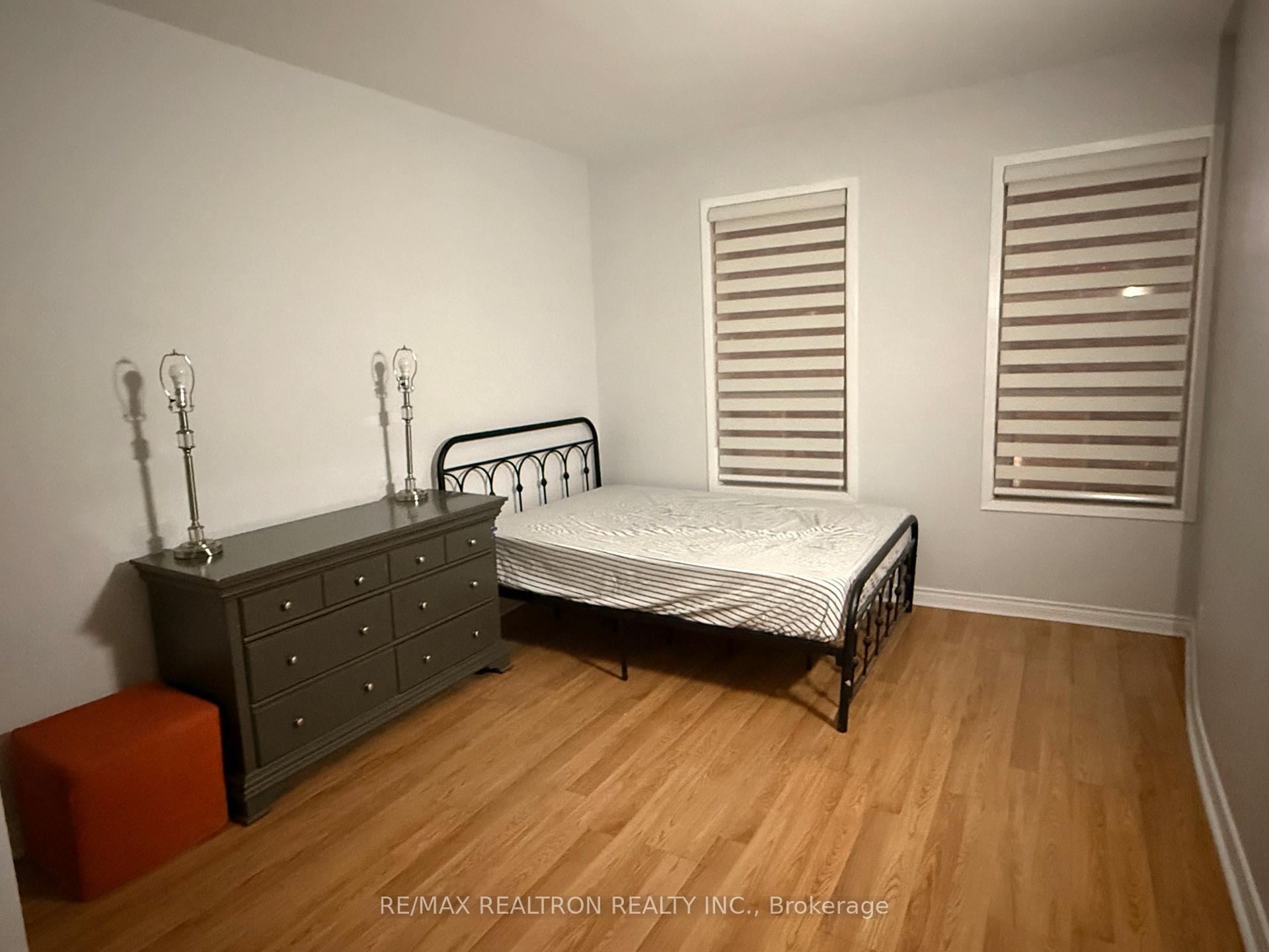 Photo 3 of Unit Upper, 712 Queen Street W, Toronto, Trinity-Bellwoods — HOMEH