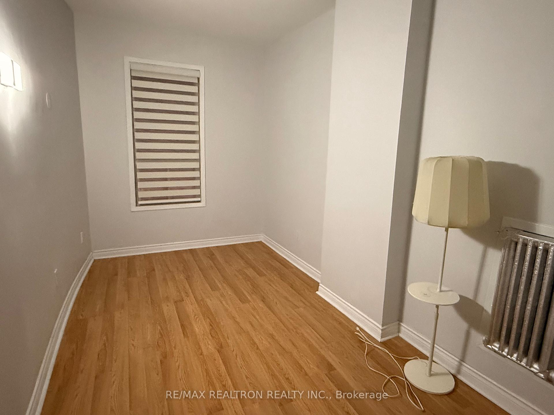 Photo 4 of Unit Upper, 712 Queen Street W, Toronto, Trinity-Bellwoods — HOMEH
